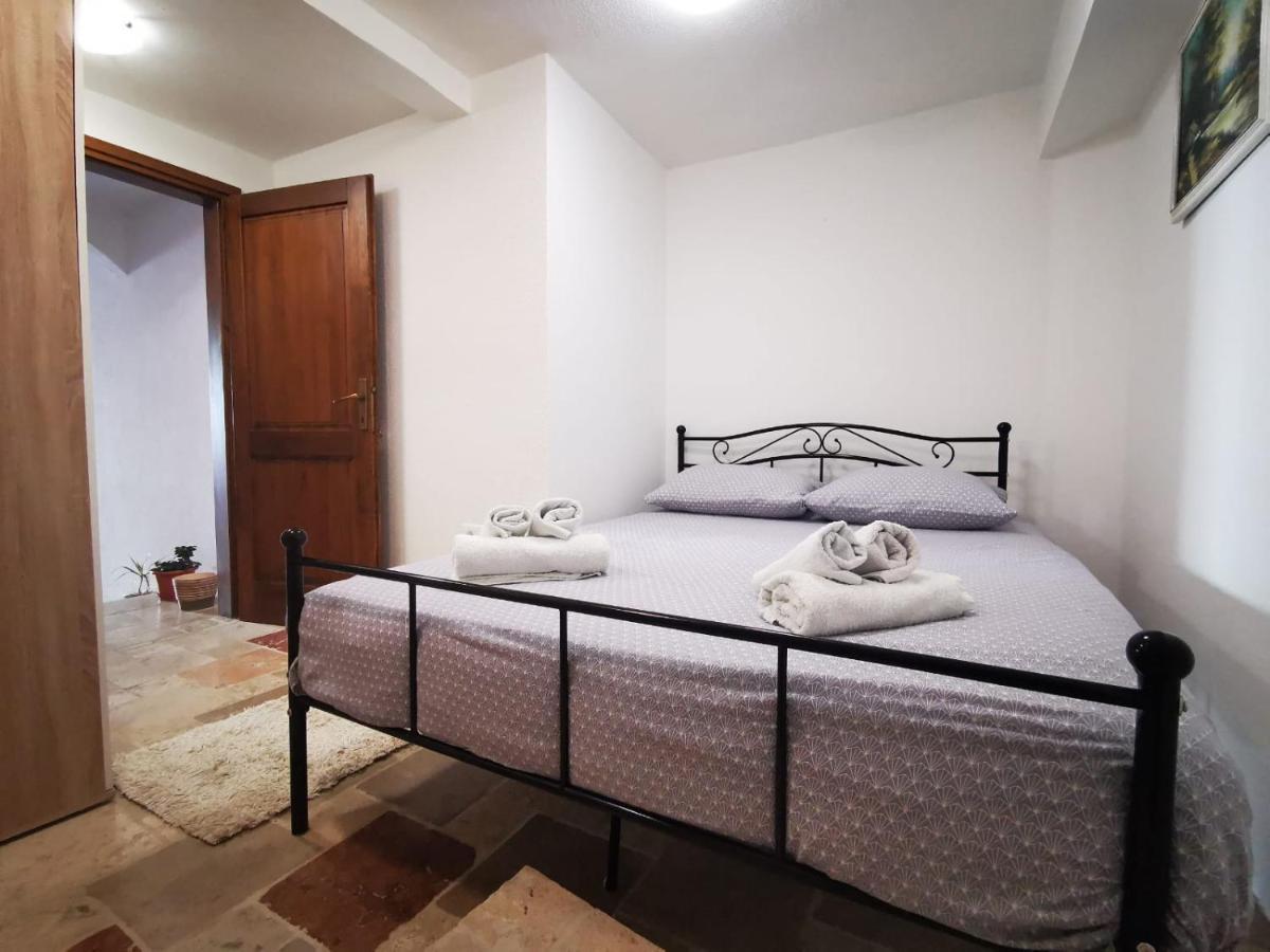 Apartman Ivo Lejlighed Novigrad Istria Eksteriør billede